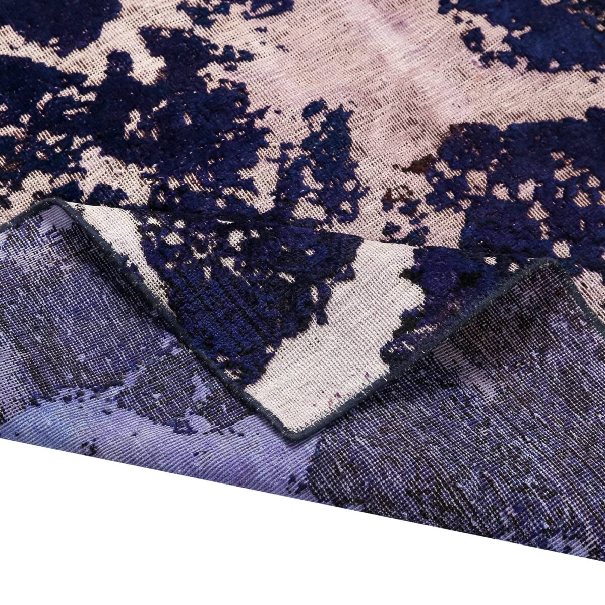 alfombra-moderna-decolorada-azul-blanca-textura