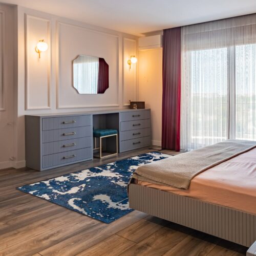 alfombra-moderna-desgastada-azul-dormitorio