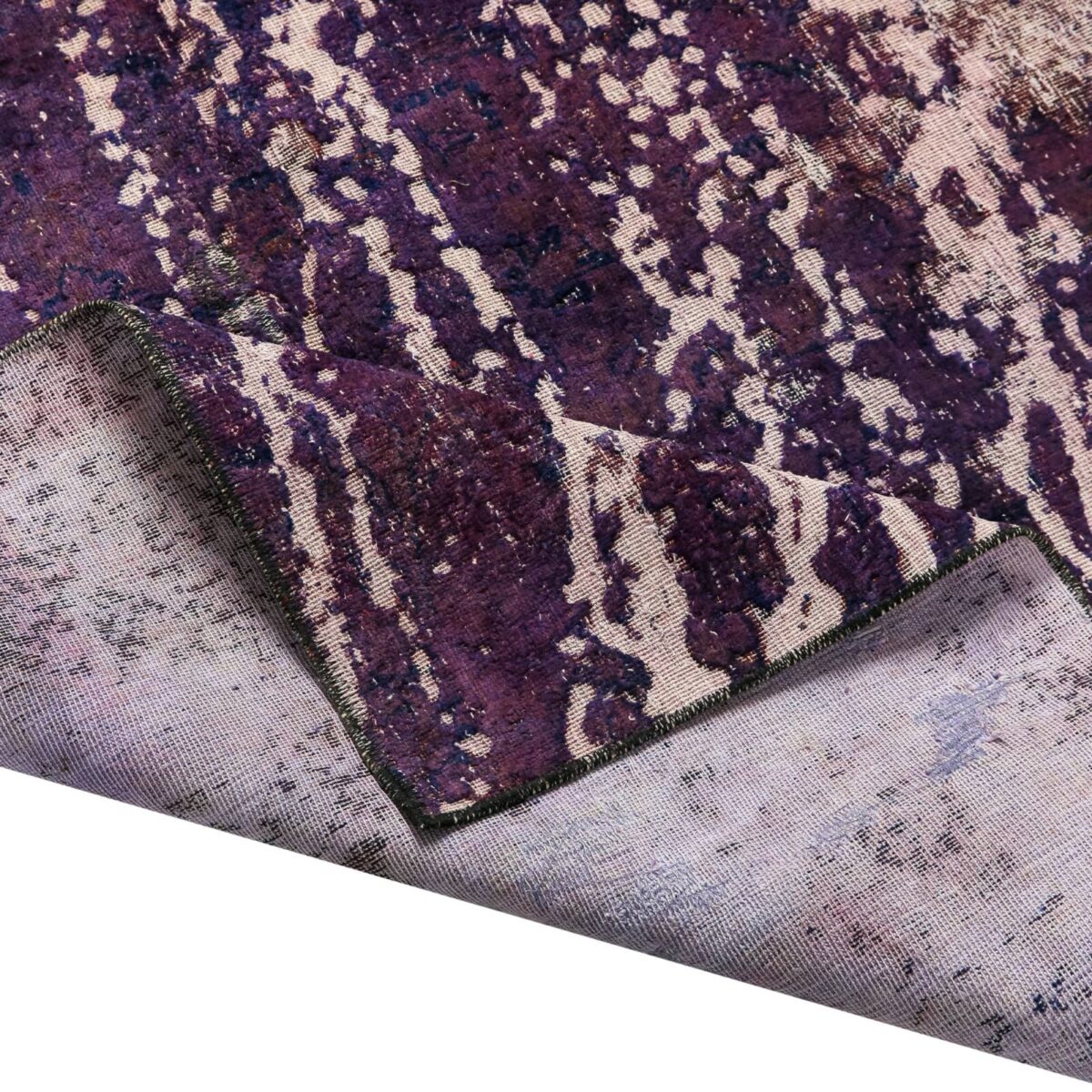 alfombra-moderna-envejecida-morada-textura