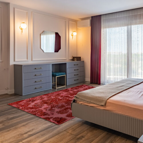 alfombra-moderna-roja-rosa-dormitorio