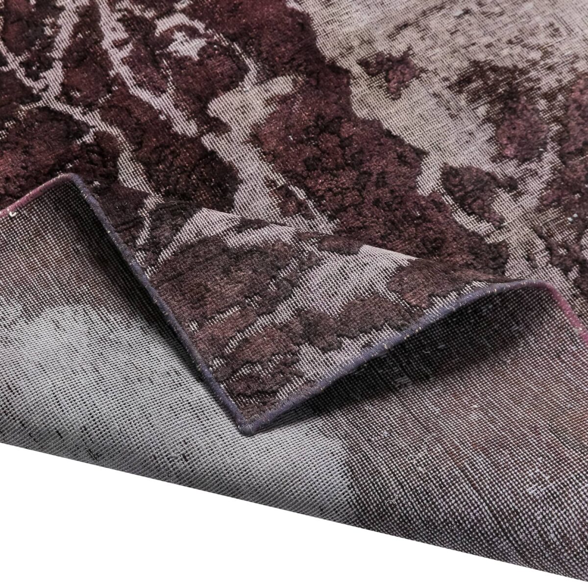 Alfombra-abstracto-envejecida-purpura-textura
