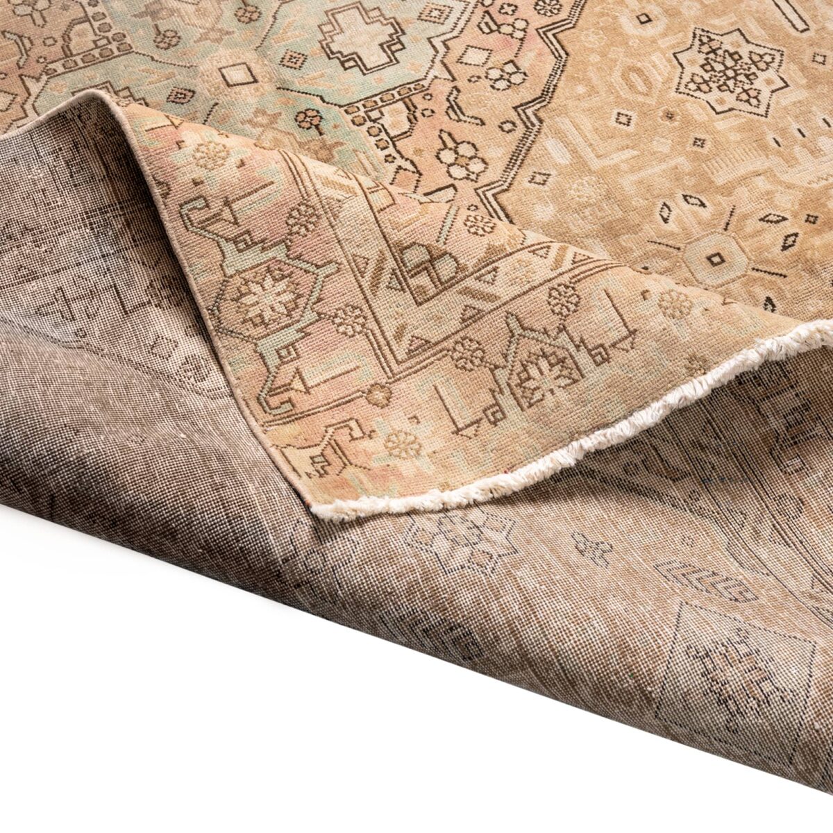 alfombra-antique-vintage-heris-persa-crema-textura