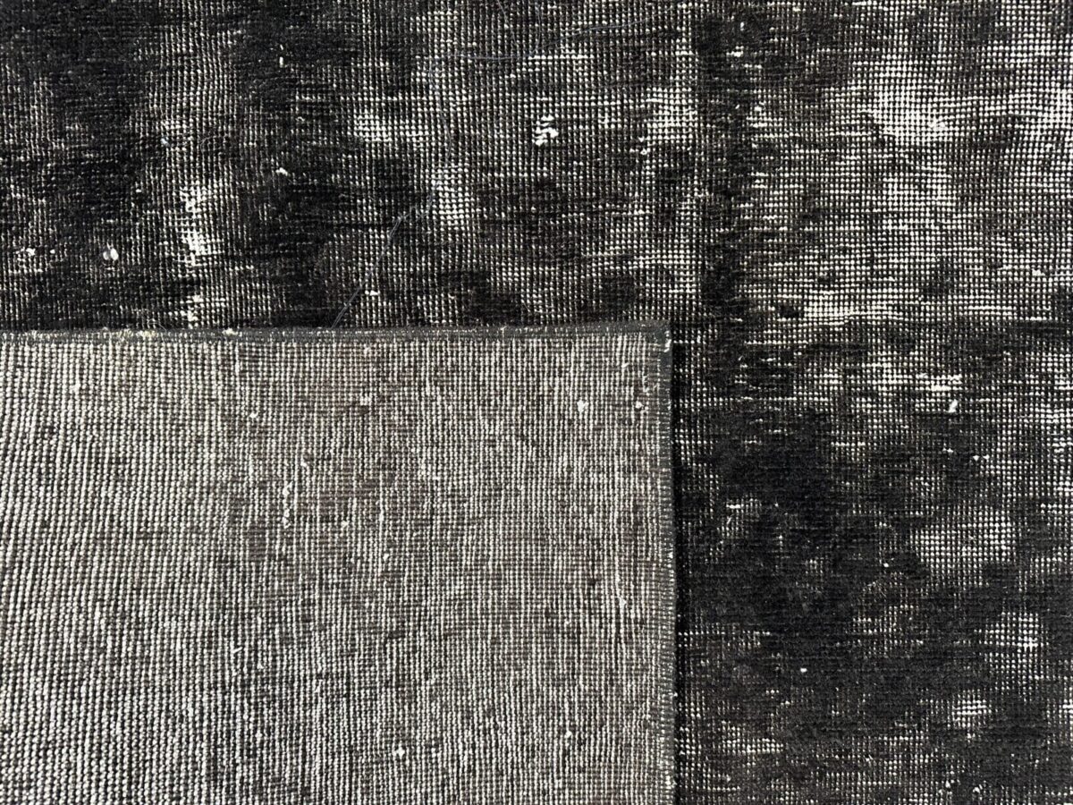 alfombra-vintage-envejecida-persa-grande-negra-textura