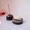 jabonera-mármol-luja-baño-marrón-negro-ambiente