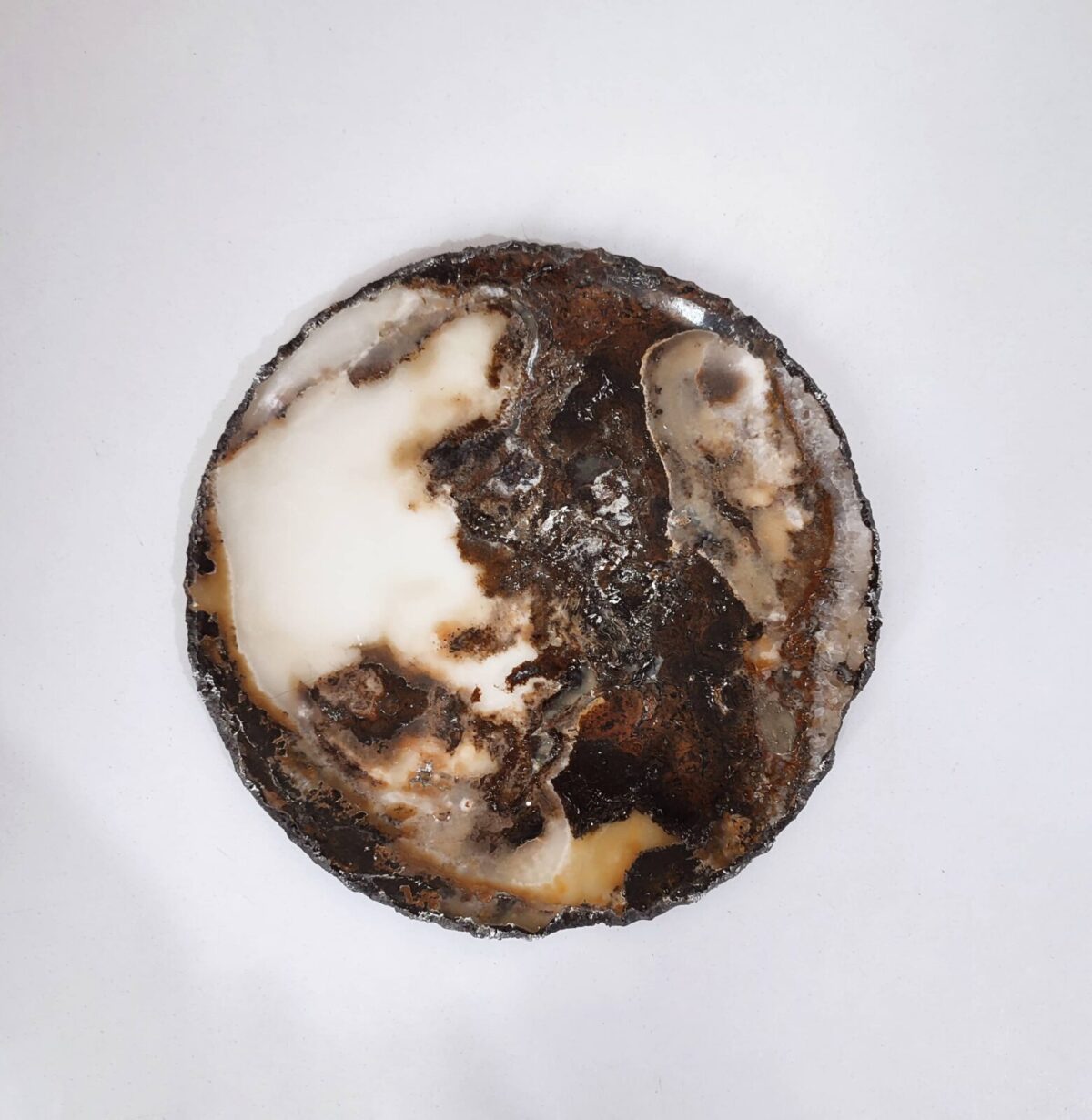plato-mármol-único-decorativo-marrón-principal