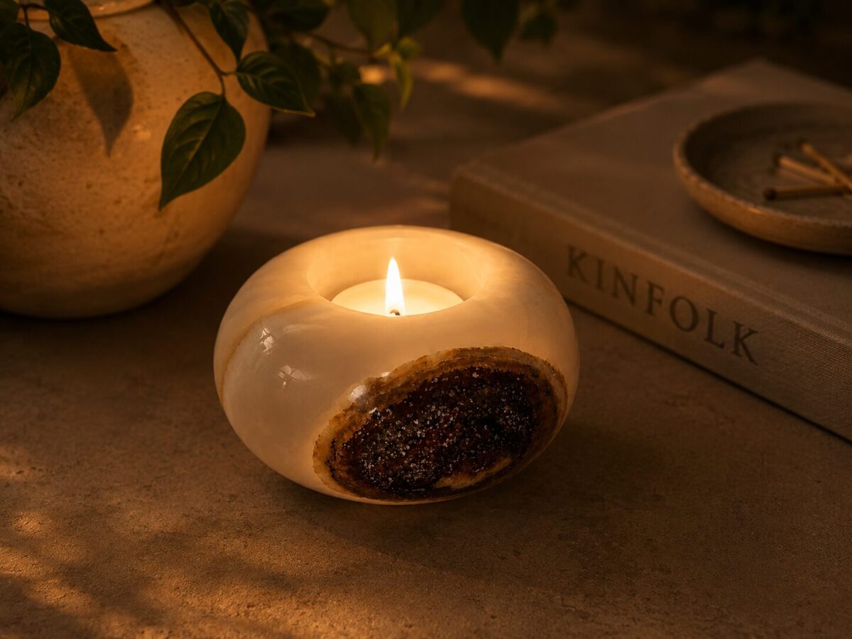 candle holder eye lit Portavela de Ojo-Dorada